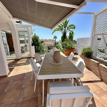 Family Burriana Willa